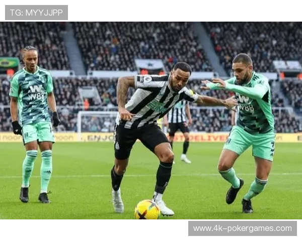 云达不莱梅的保级困境:防线连续11场失球,11轮不胜的绝境自救