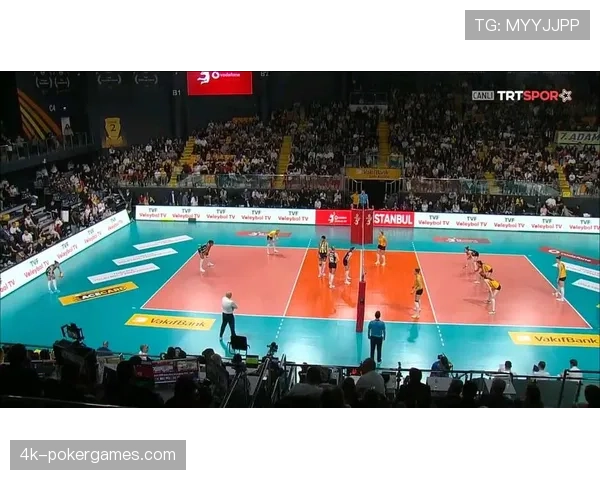 土耳其女排联赛半决赛首回合，瓦基弗银行主场3-2险胜伊萨奇巴希，博斯科维奇空砍38分